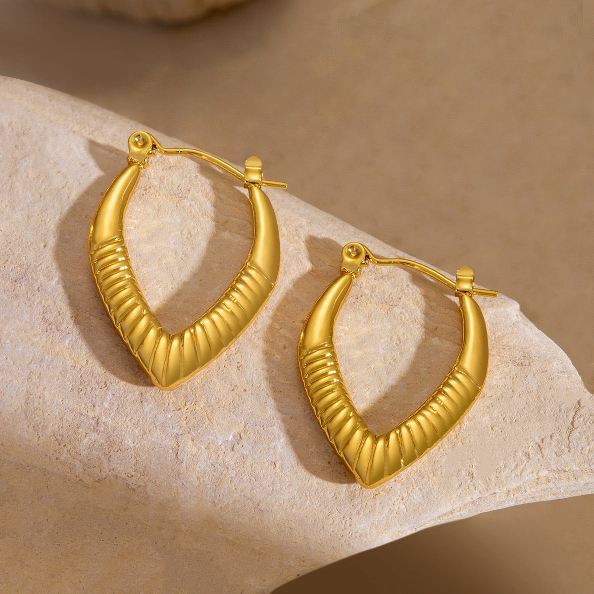 Wave heart hoops