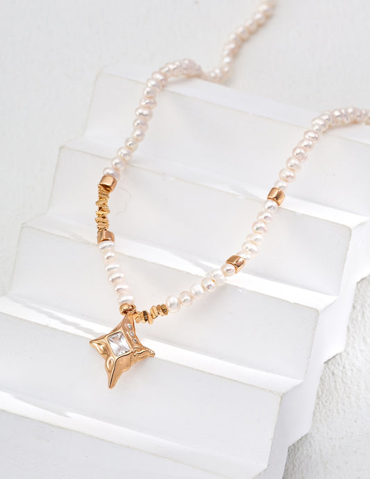 Robbins Star Pearl necklace