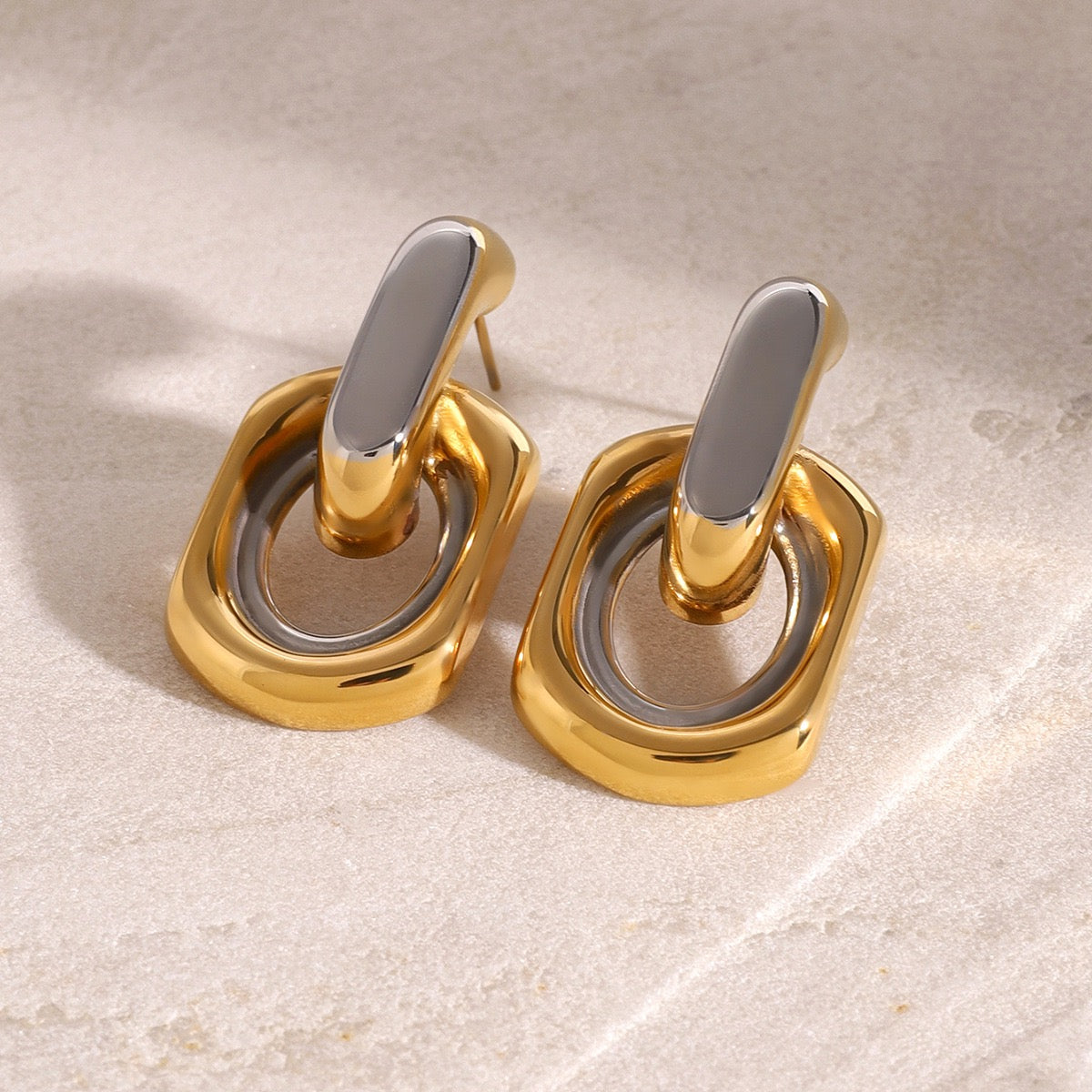 Amelia two tones earrings