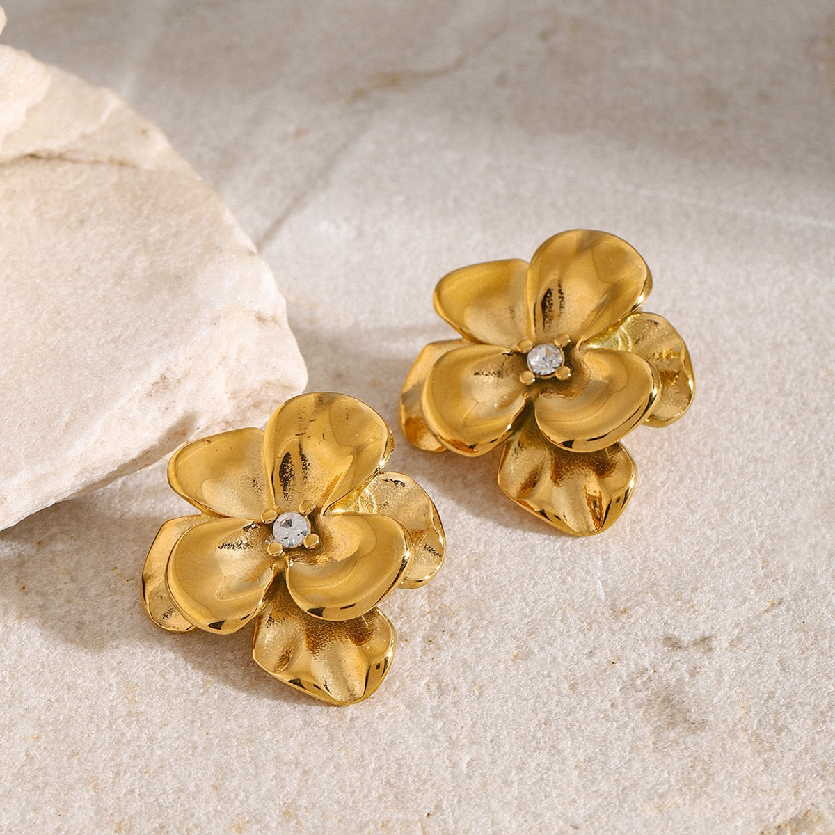 Emily flower earrings