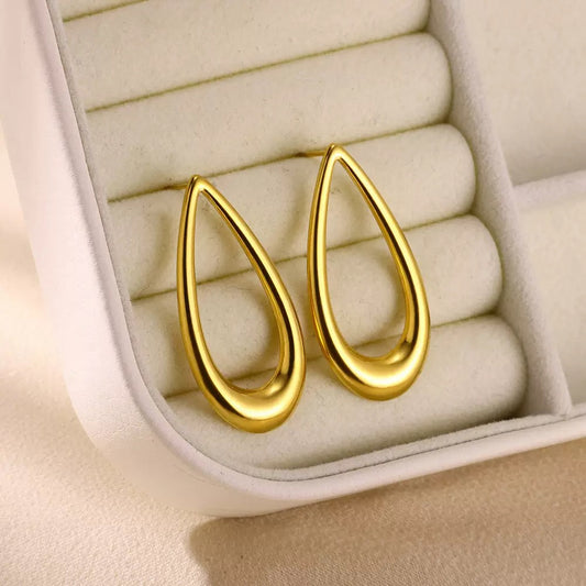 Water drop earrings