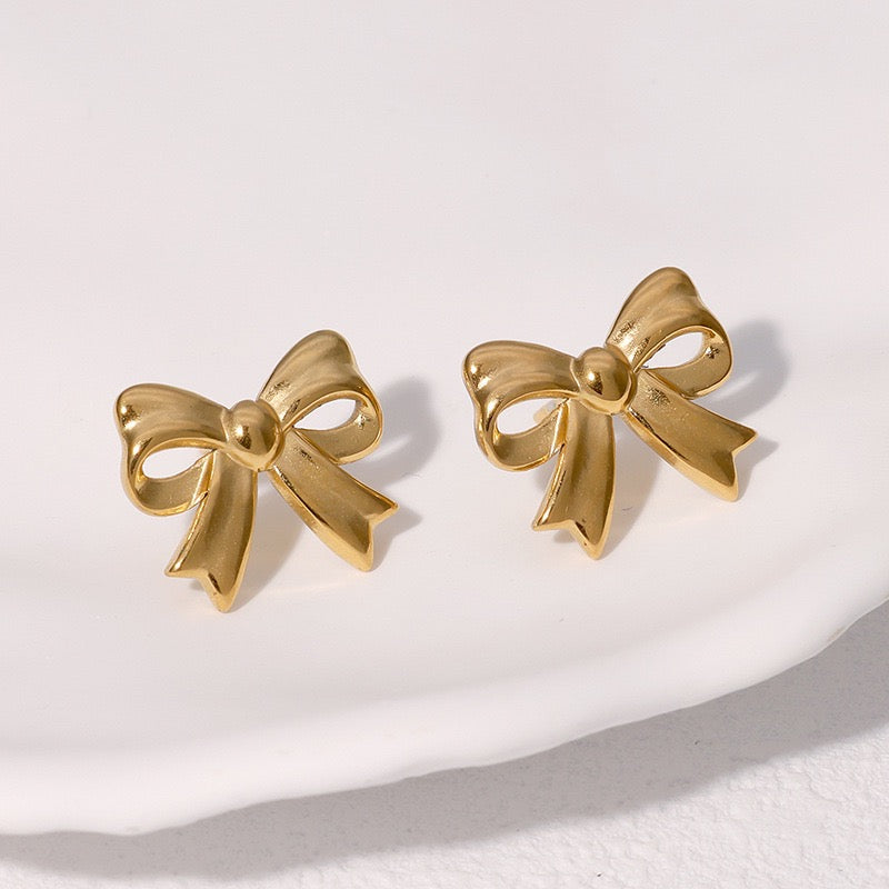 Victoria Sweet bow collections