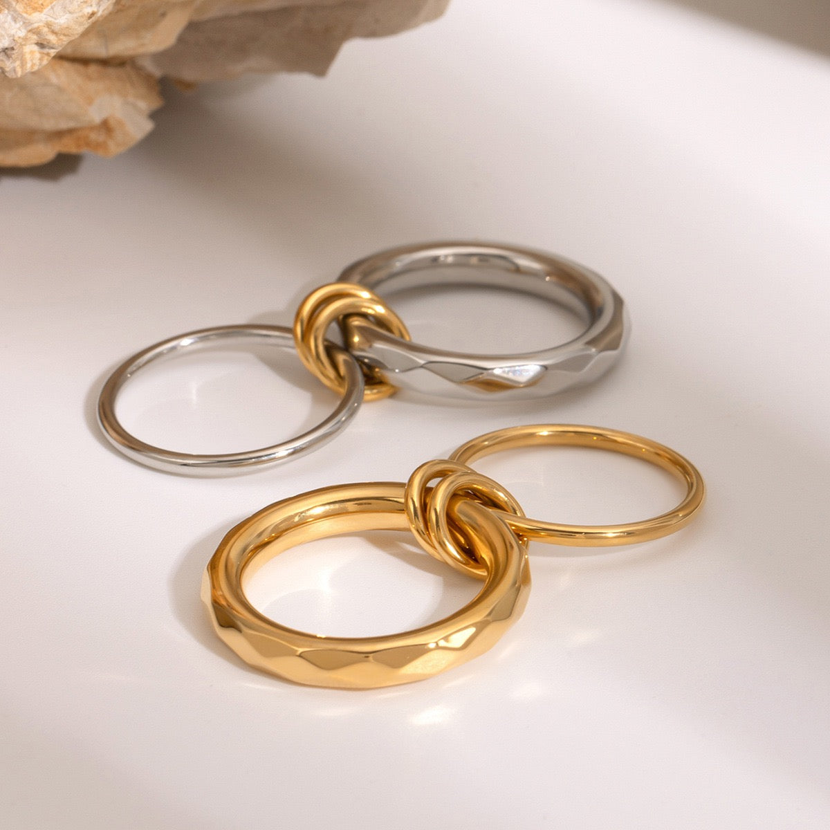 The connection rings
