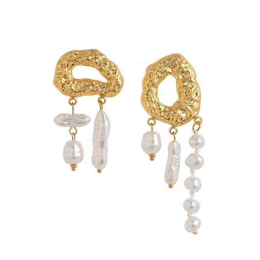 Cloudy pearly earrings
