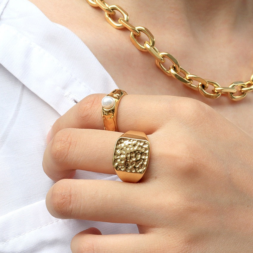 Henry statement rings