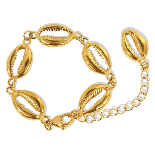 Big shell bracelet