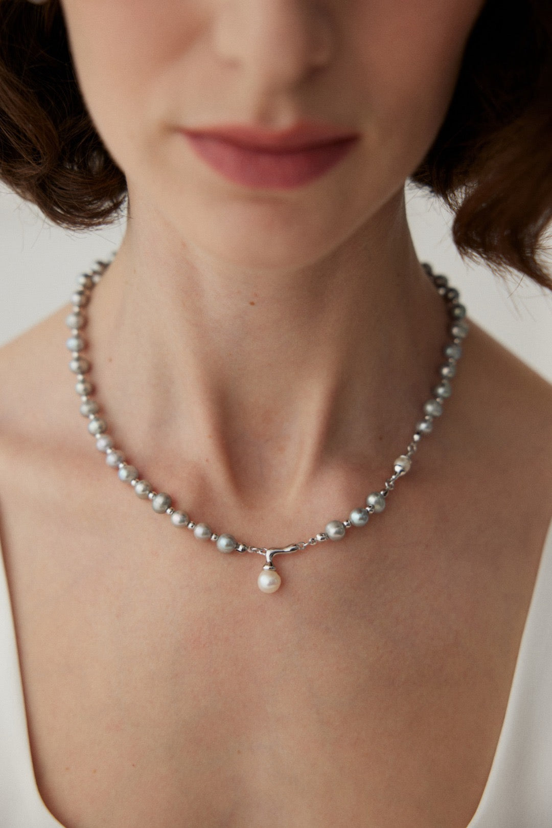 Tempe Grey pearl necklace