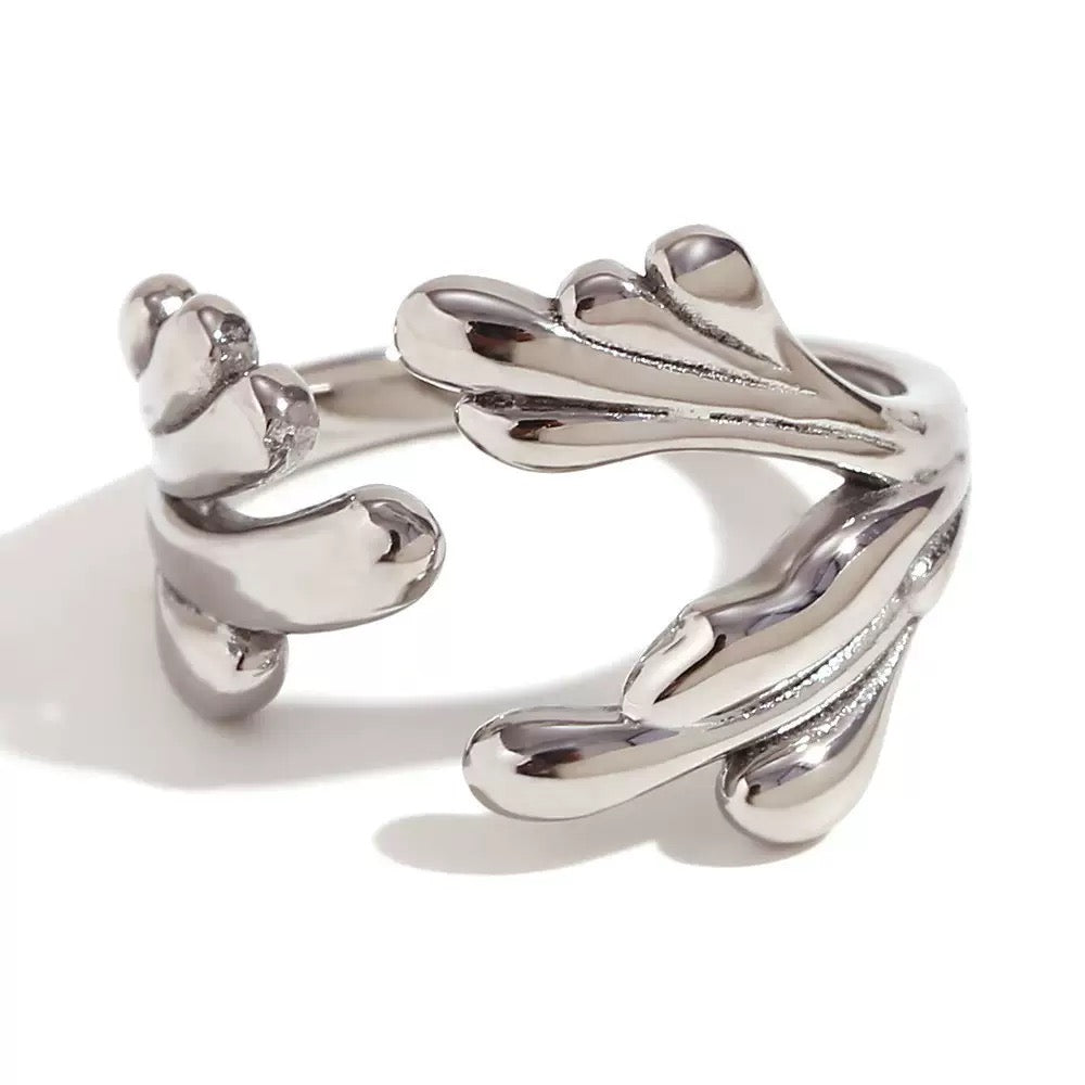 Benita splash of the wave rings
