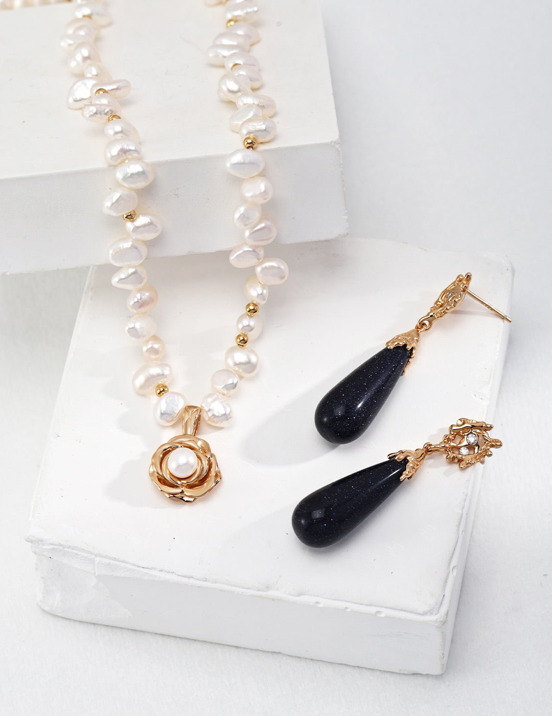 Rose garden Pearl necklace