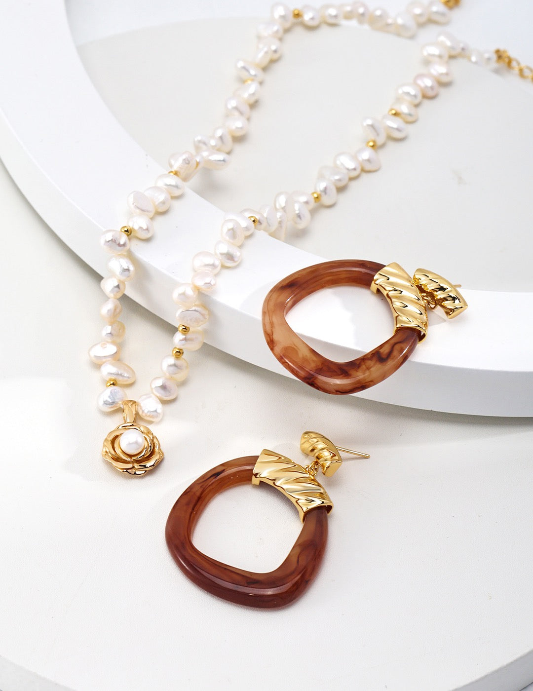 Rose garden Pearl necklace