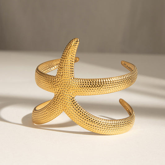 Big starfish bangle