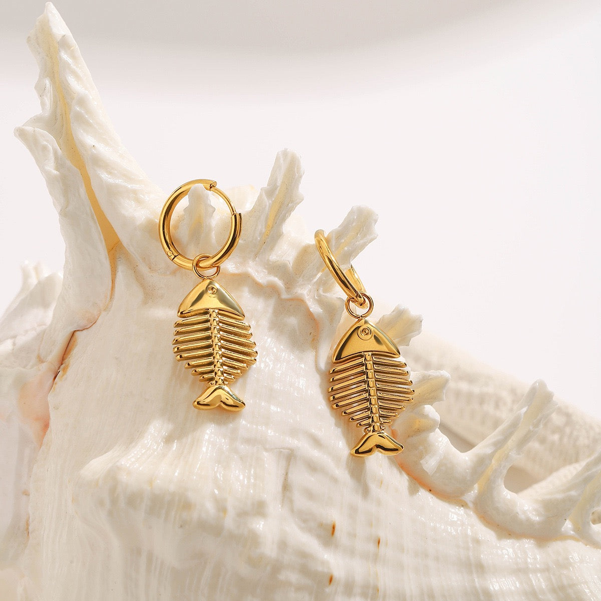 Fish bone hoops