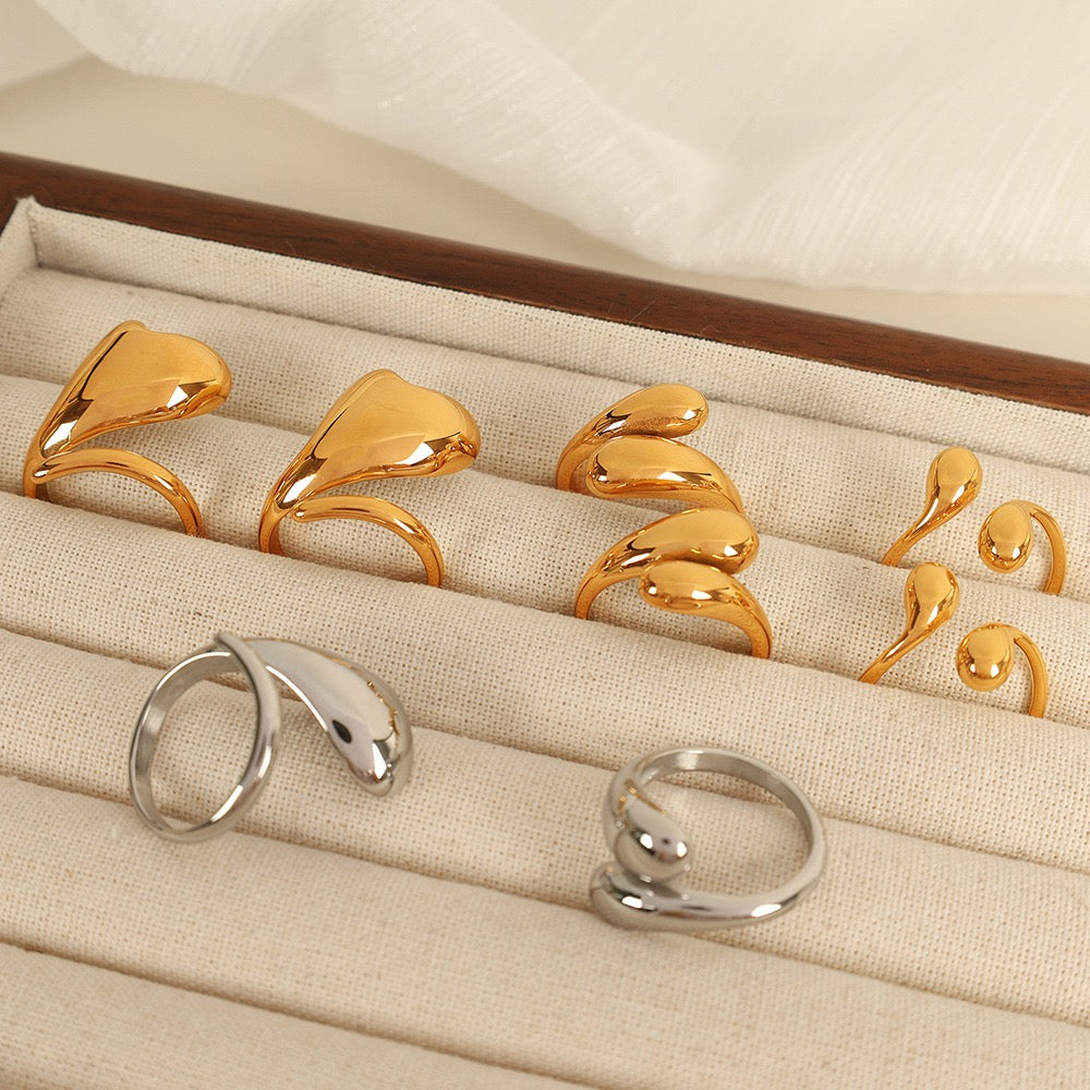 Zozo Twisty rings