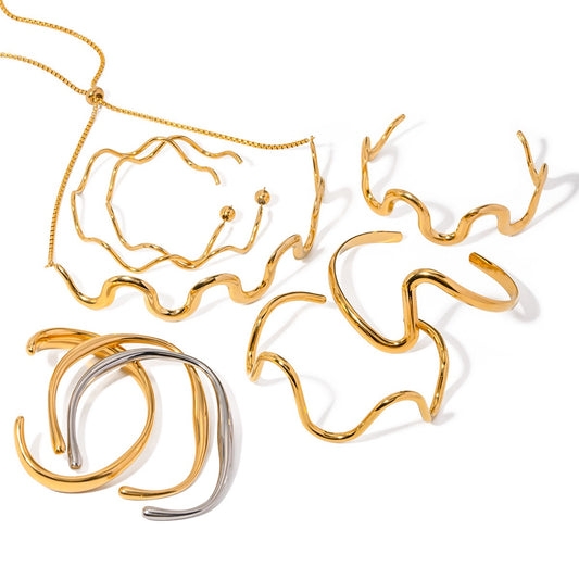 Wave bangle