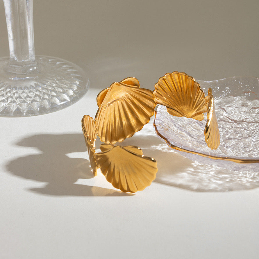 Bondi seashell bangle