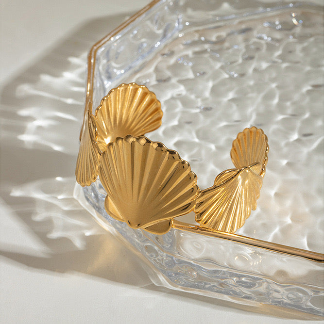 Bondi seashell bangle