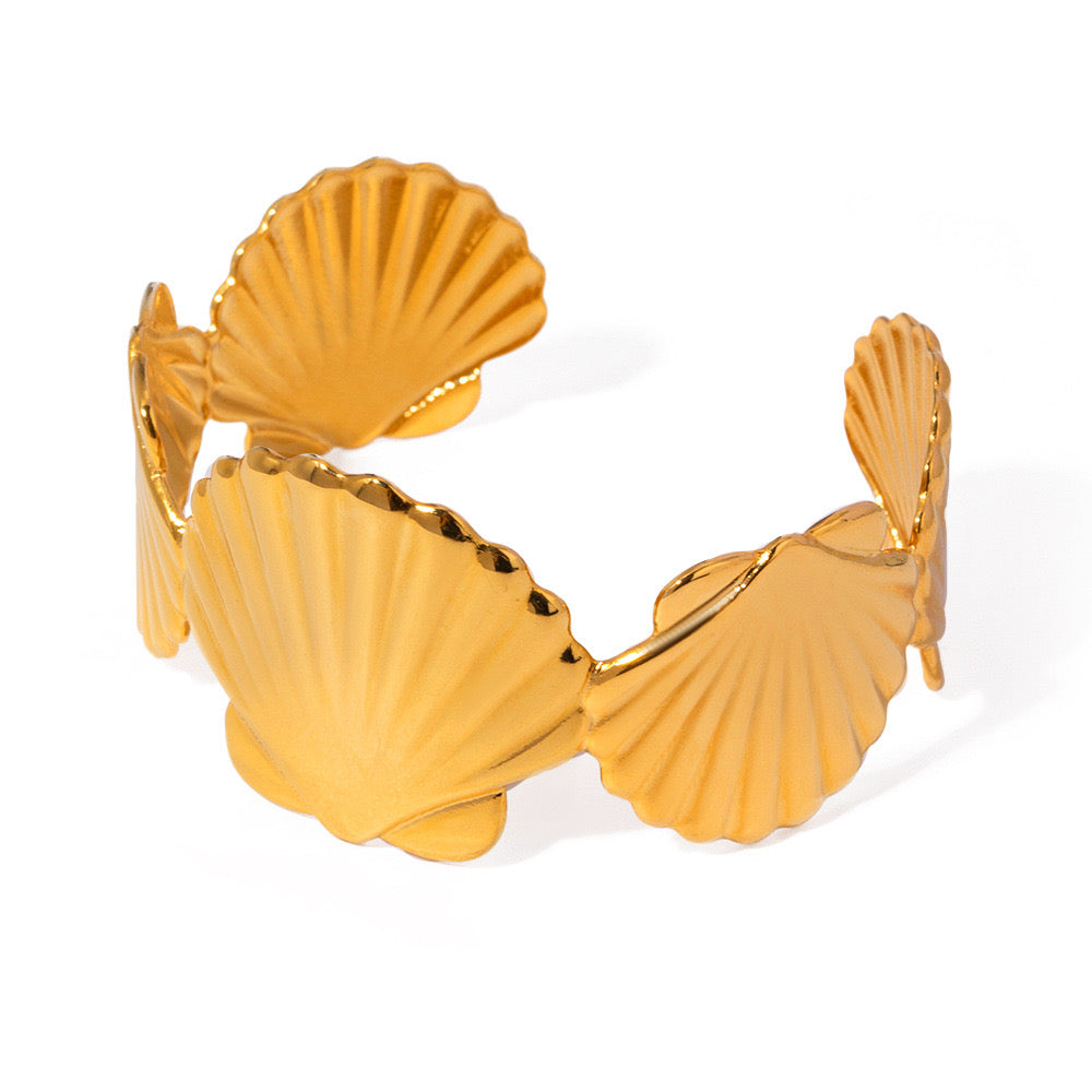 Bondi seashell bangle