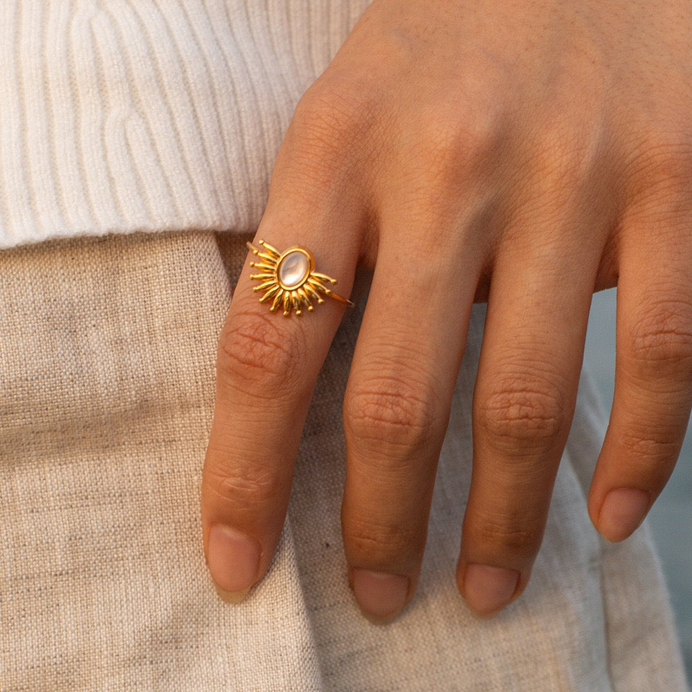Arthur Rising sun rings