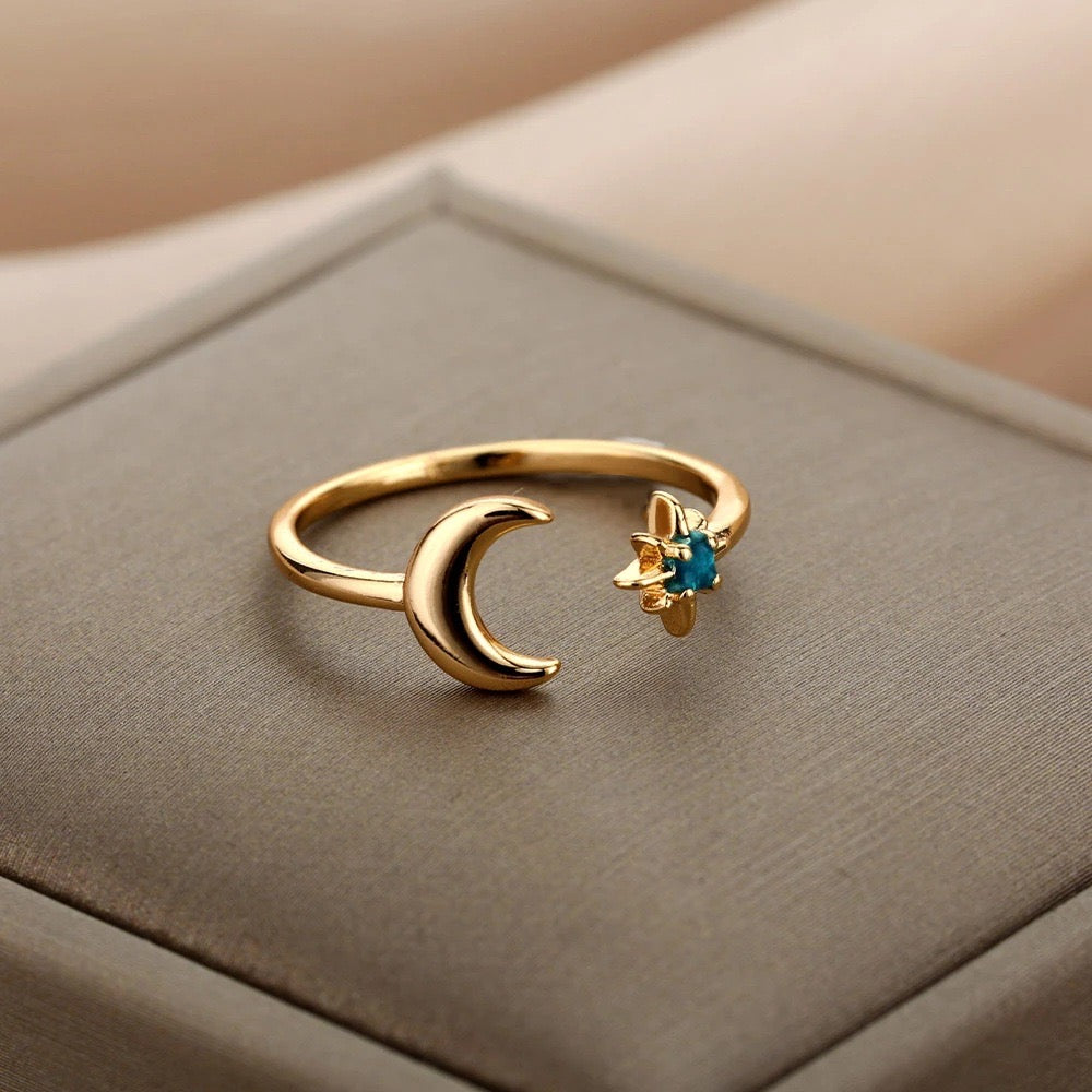 Moon star dainty rings