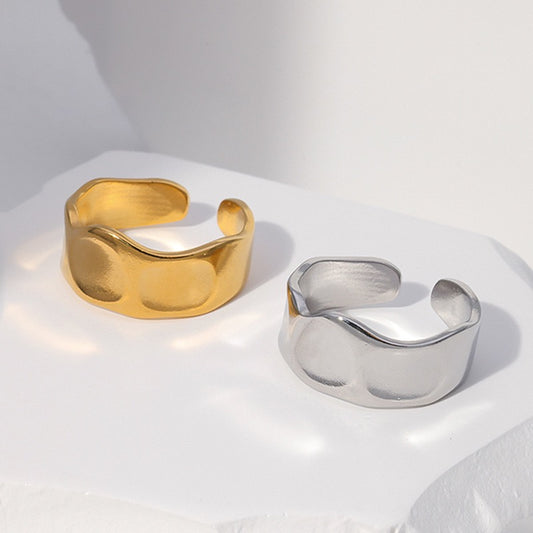 Milla band rings
