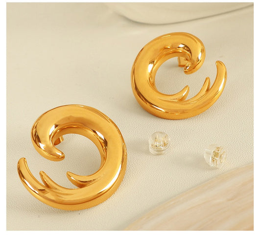 Ameliah Bondi summer earrings
