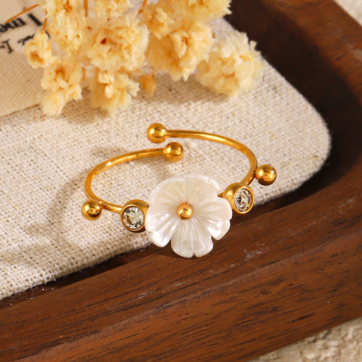 White flower rings collections