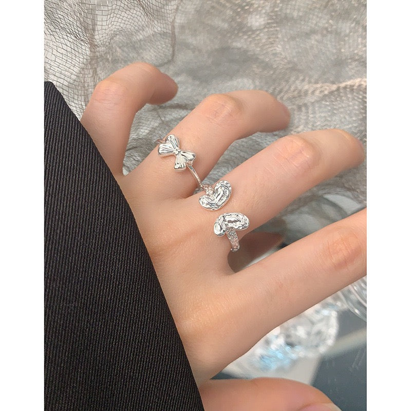 Bow sterling silver ring
