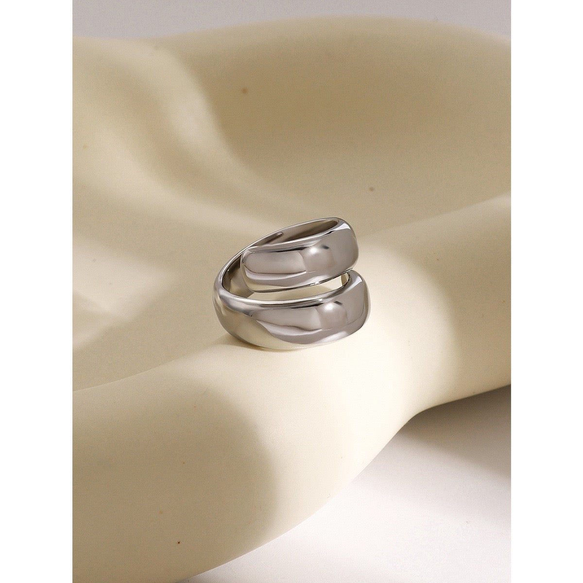 Danbury Layer rings