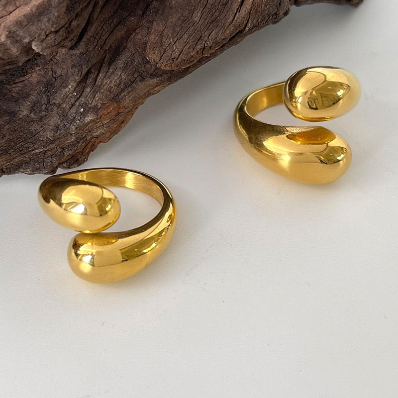 Big statement Elsa ring