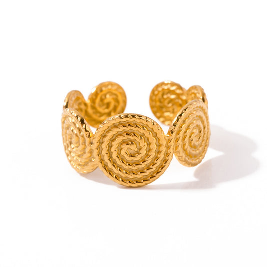 Swirl band ring