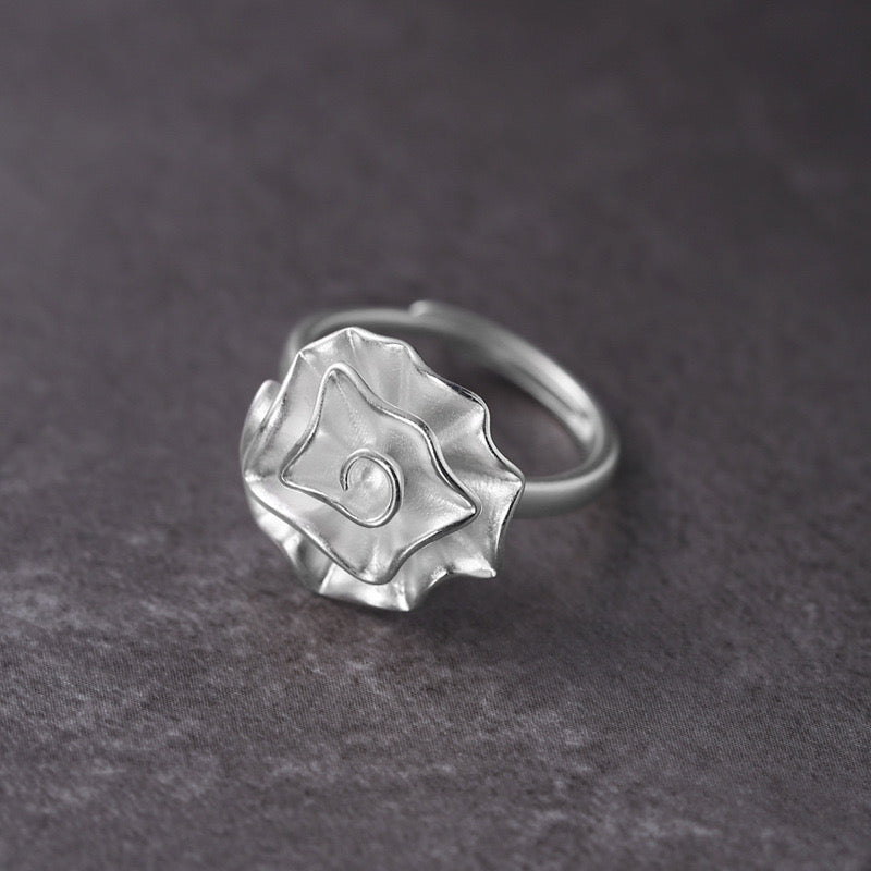 Rose silver ring