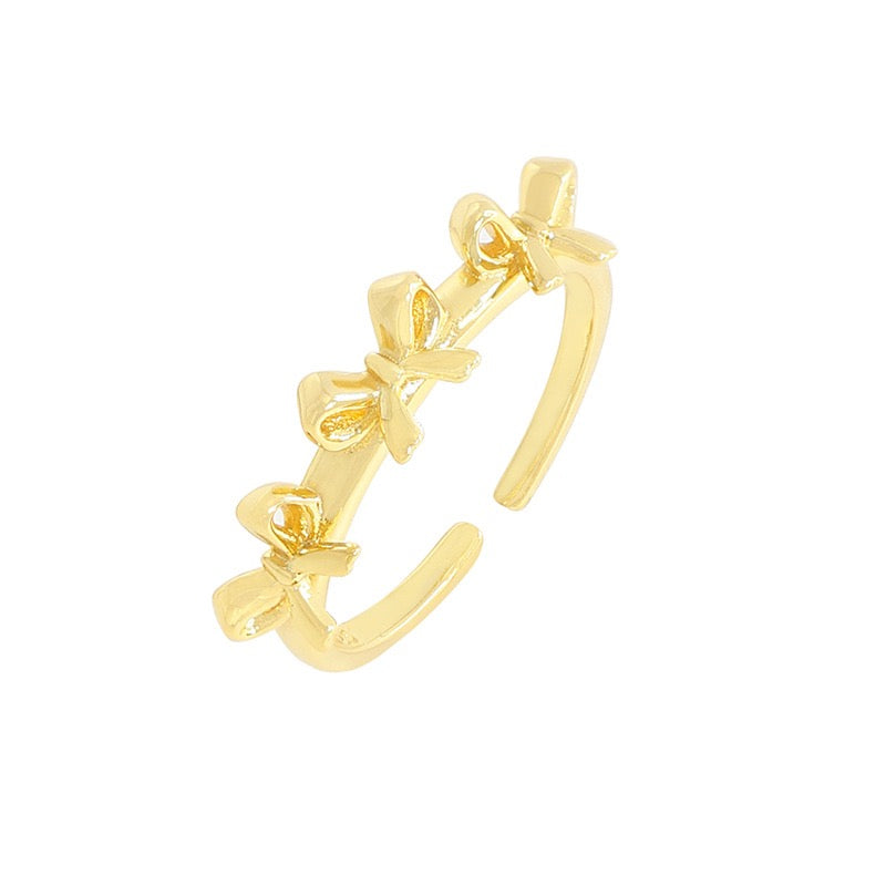 Three bows ring