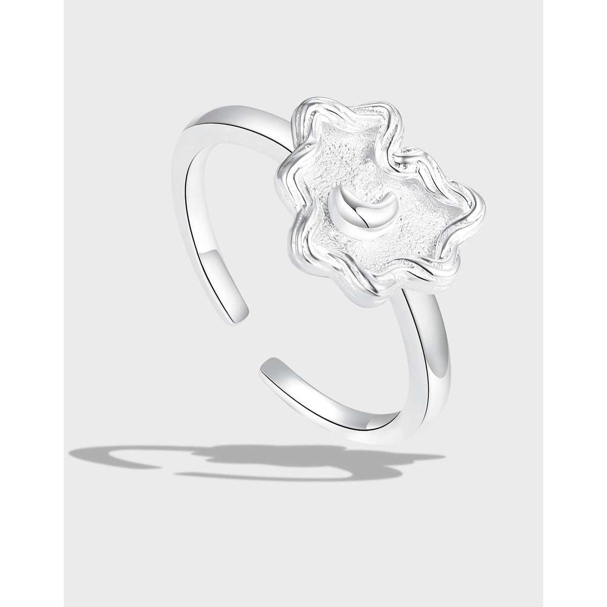 Lace heart ring