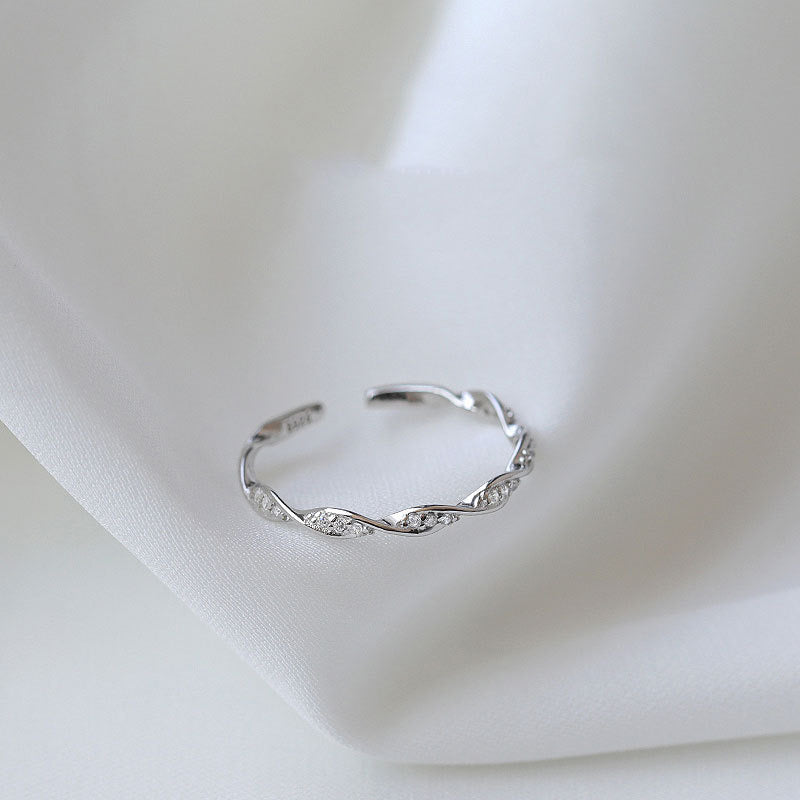 Twinkle little silver ring