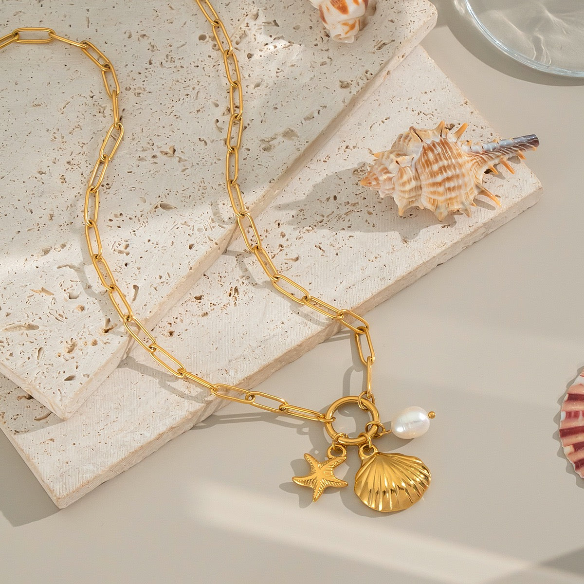 Bondi seashell pendants charm necklace