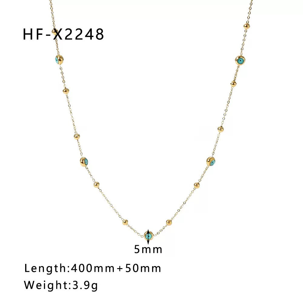 Blue eyes necklace