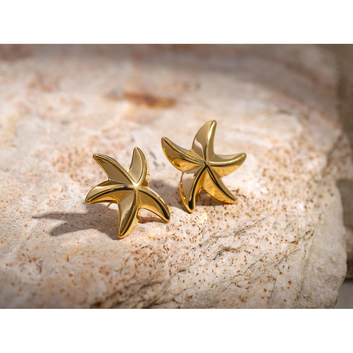 Bondi cutie earrings