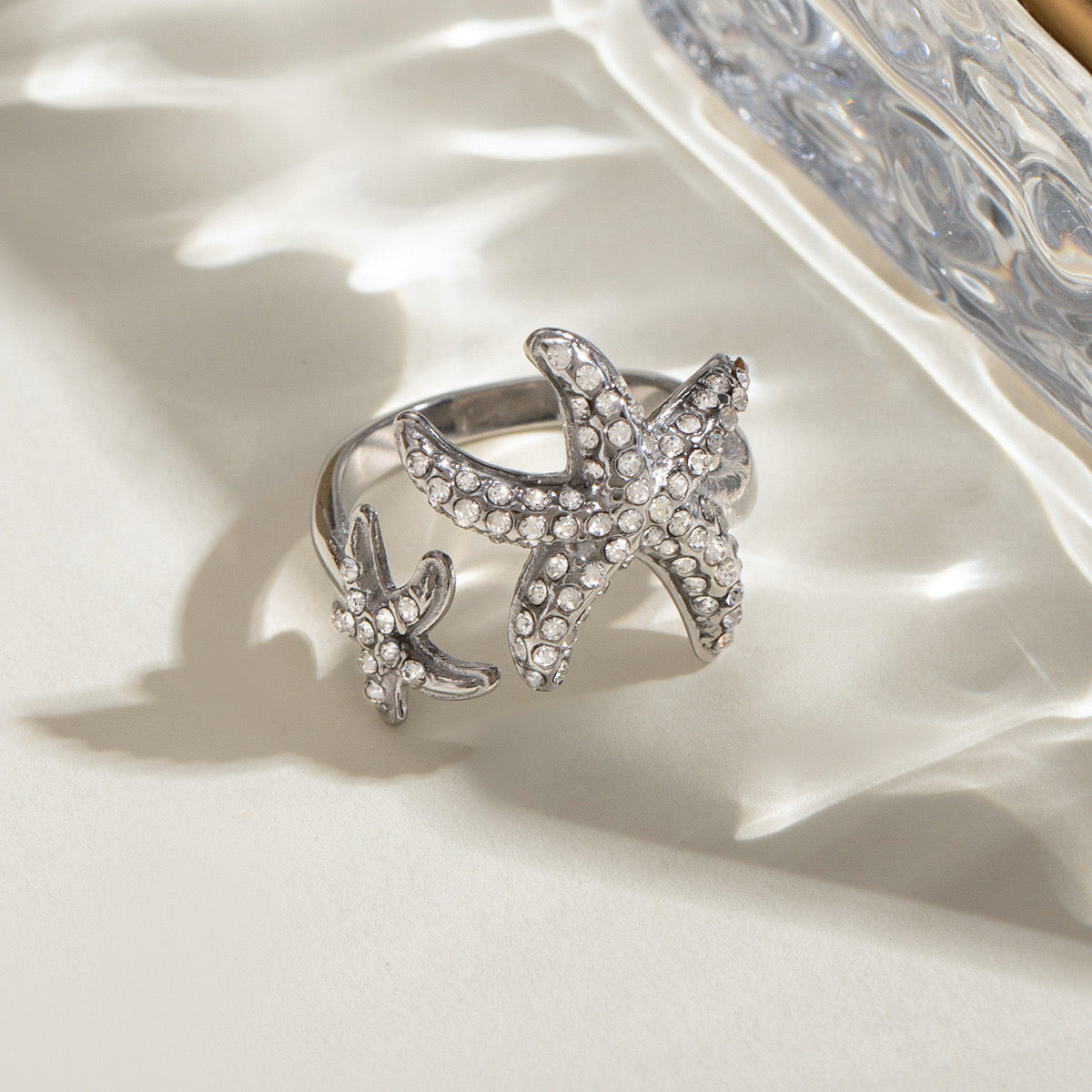 Shinning sea star rings