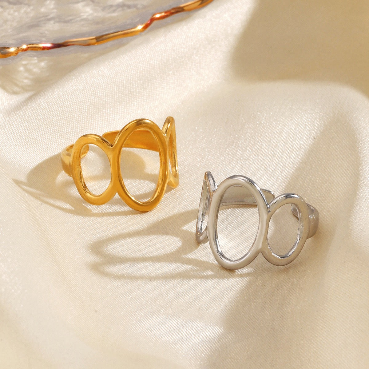 Yanni round rings