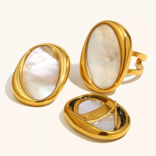 Grand mother of pearl set