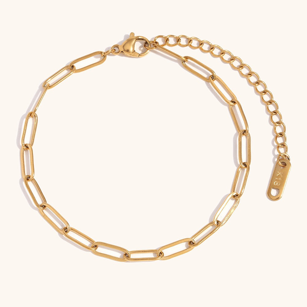 Dainty golden chain bracelets