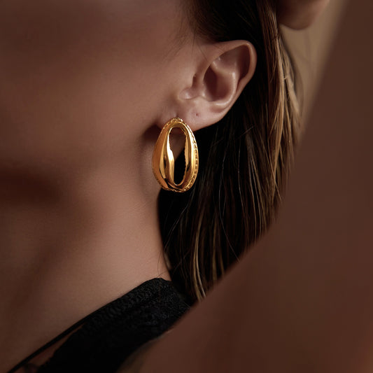 Statement shell earrings