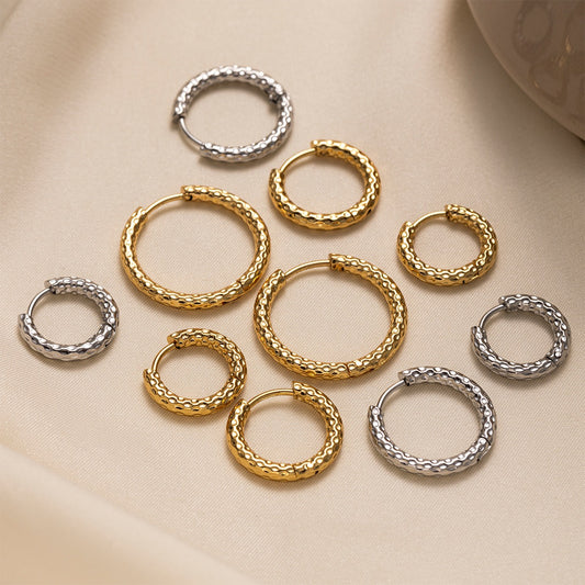2mm classic pattern hoops earrings
