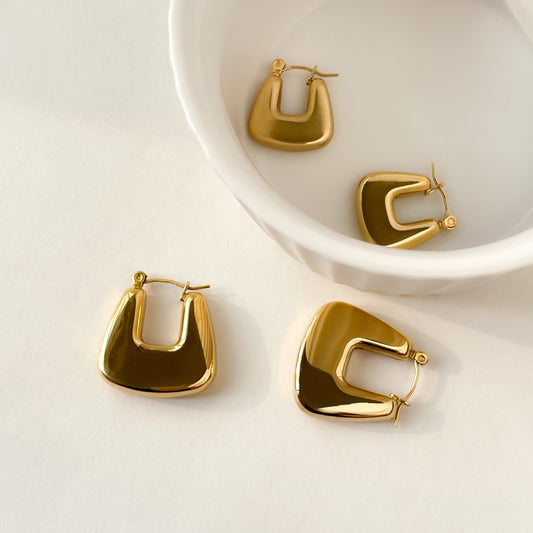 Chubby square hoop earrings