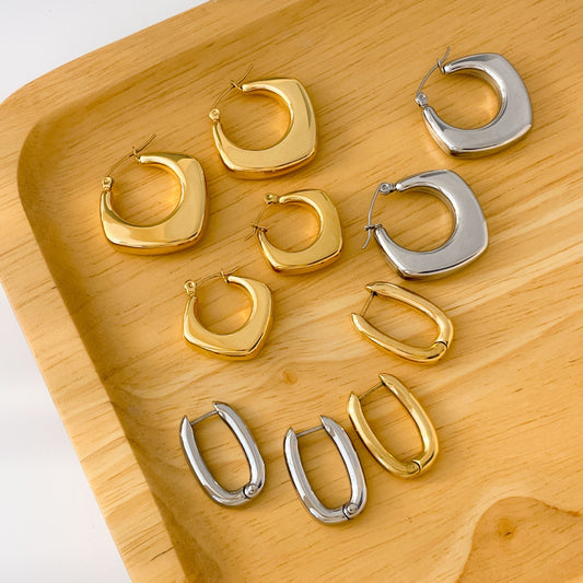 Club square hoops earrings