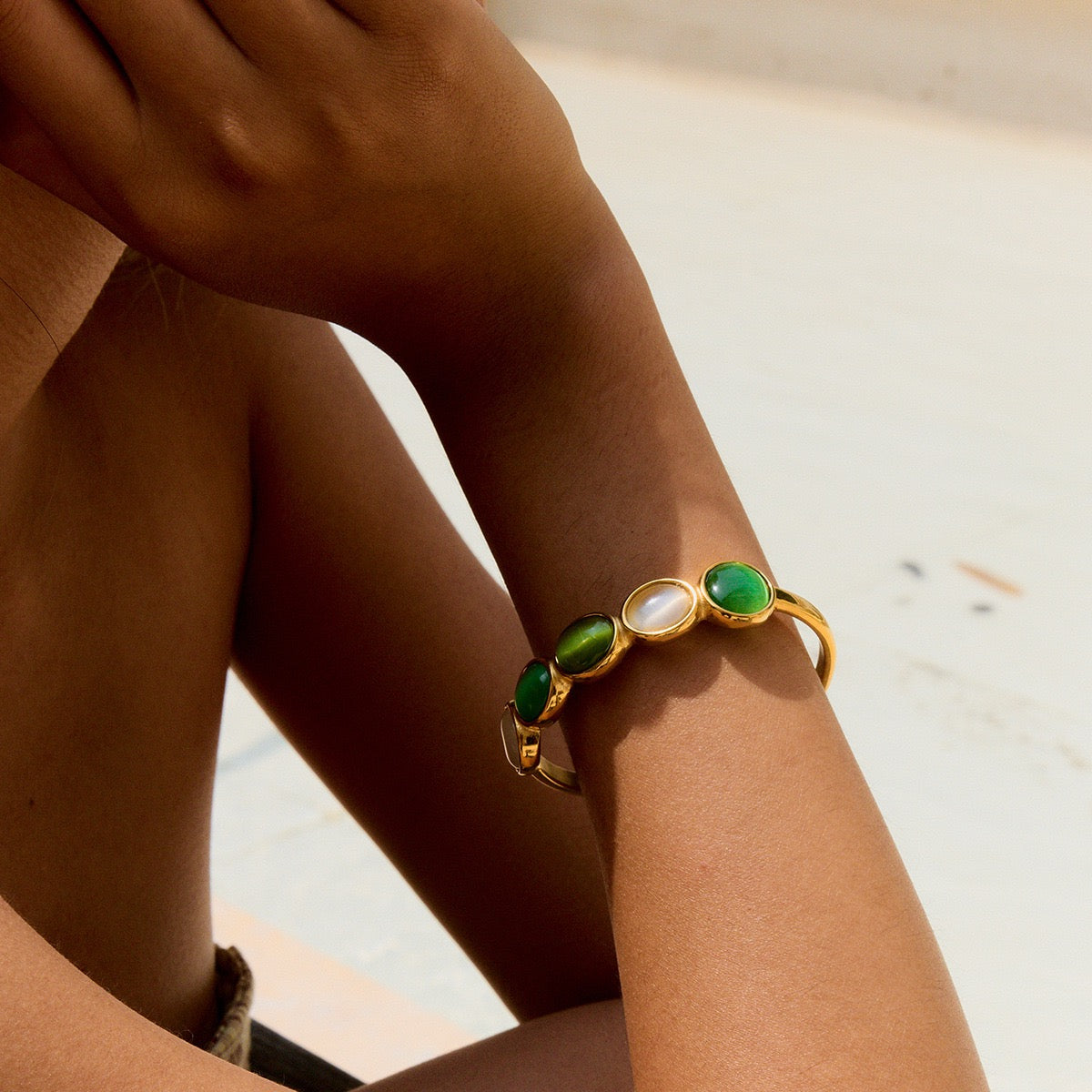 Green cat eye stone bangle