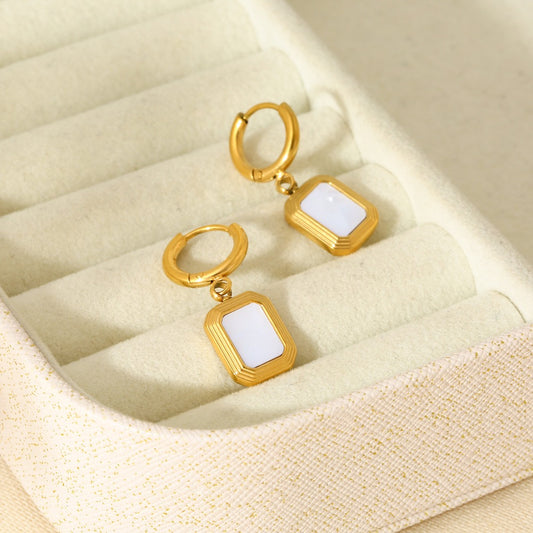 Mother of pearl white earrings