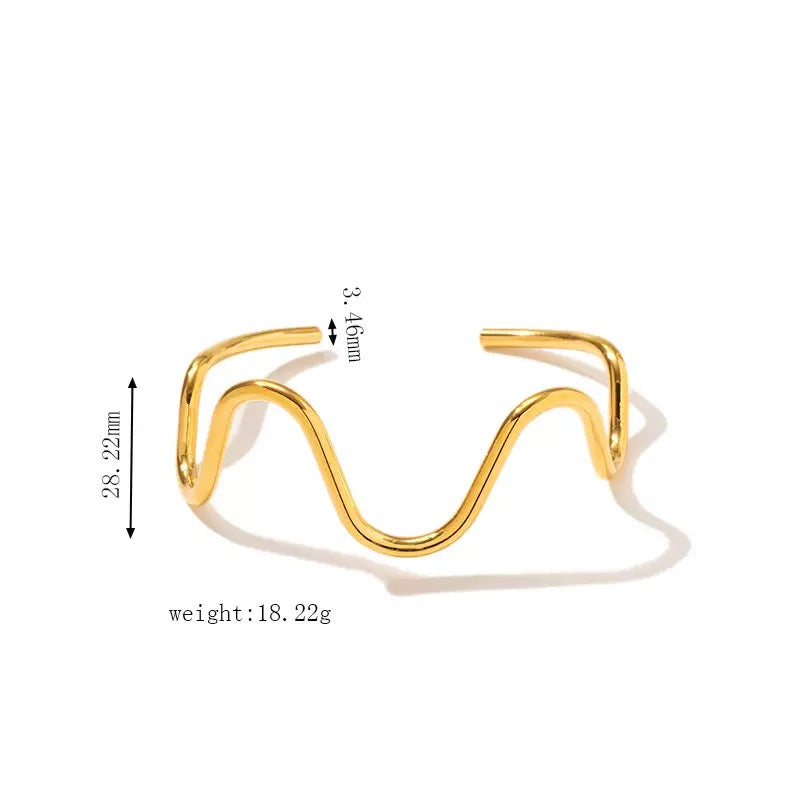 Wave bangle