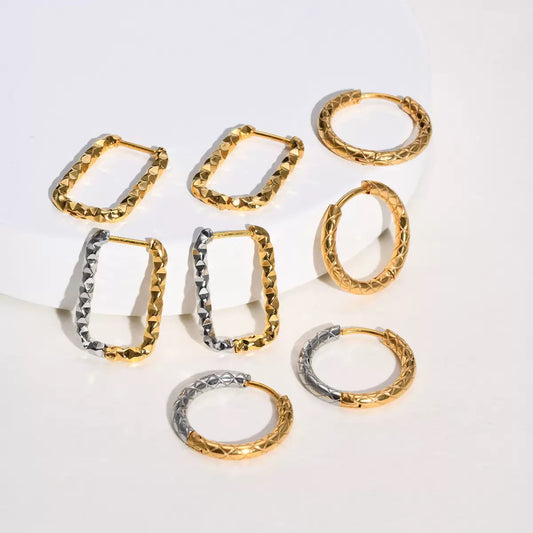 Two tones dainty hoops earrings
