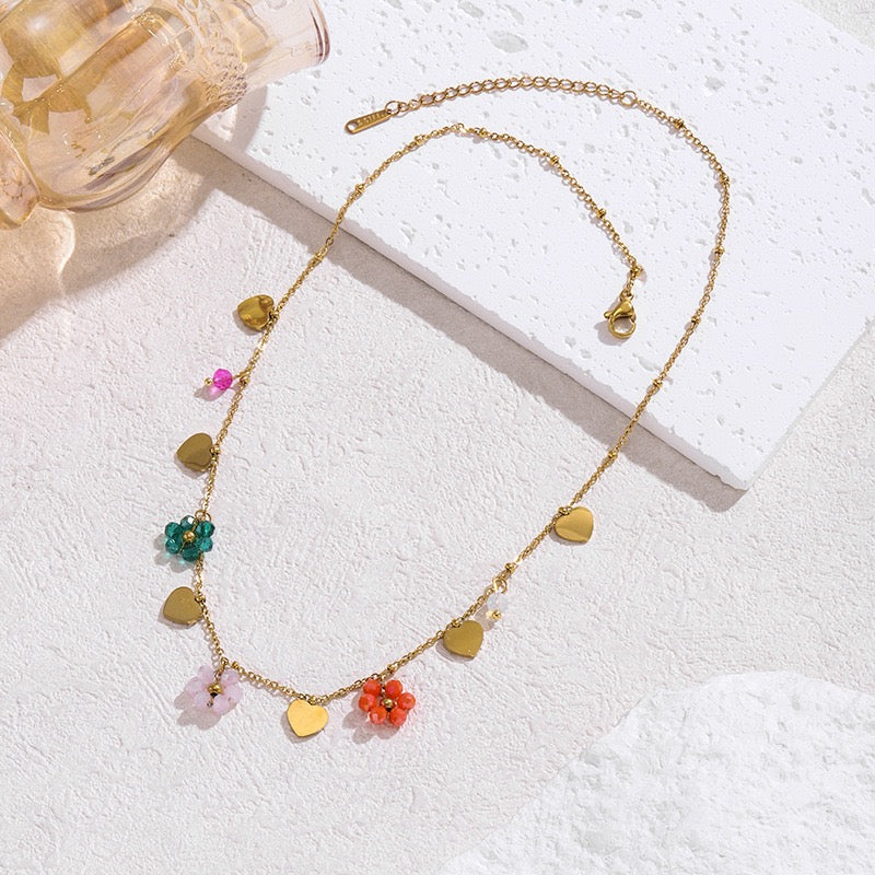 Summer dainty flower heart necklace